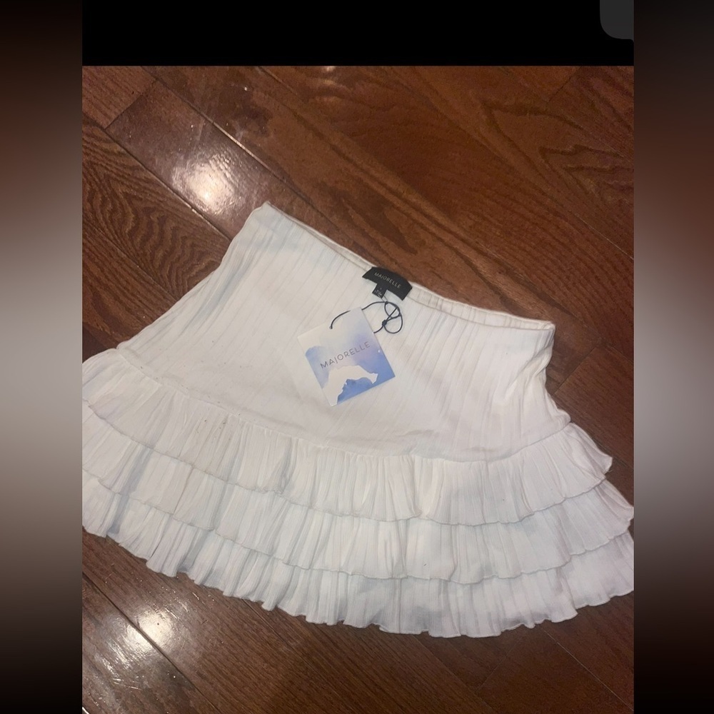 New! Majorelle 'Isadora' White  Asymmetric Mini Ruffled Skirt Size 🤍 Small NWT! - Picture 7 of 11